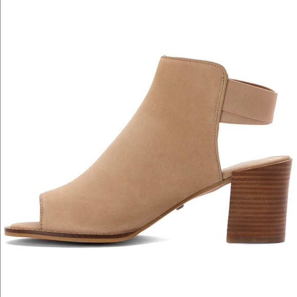 NIB Leather Stretch Ankle Band Peep Toe Booties - Picture 6 of 7